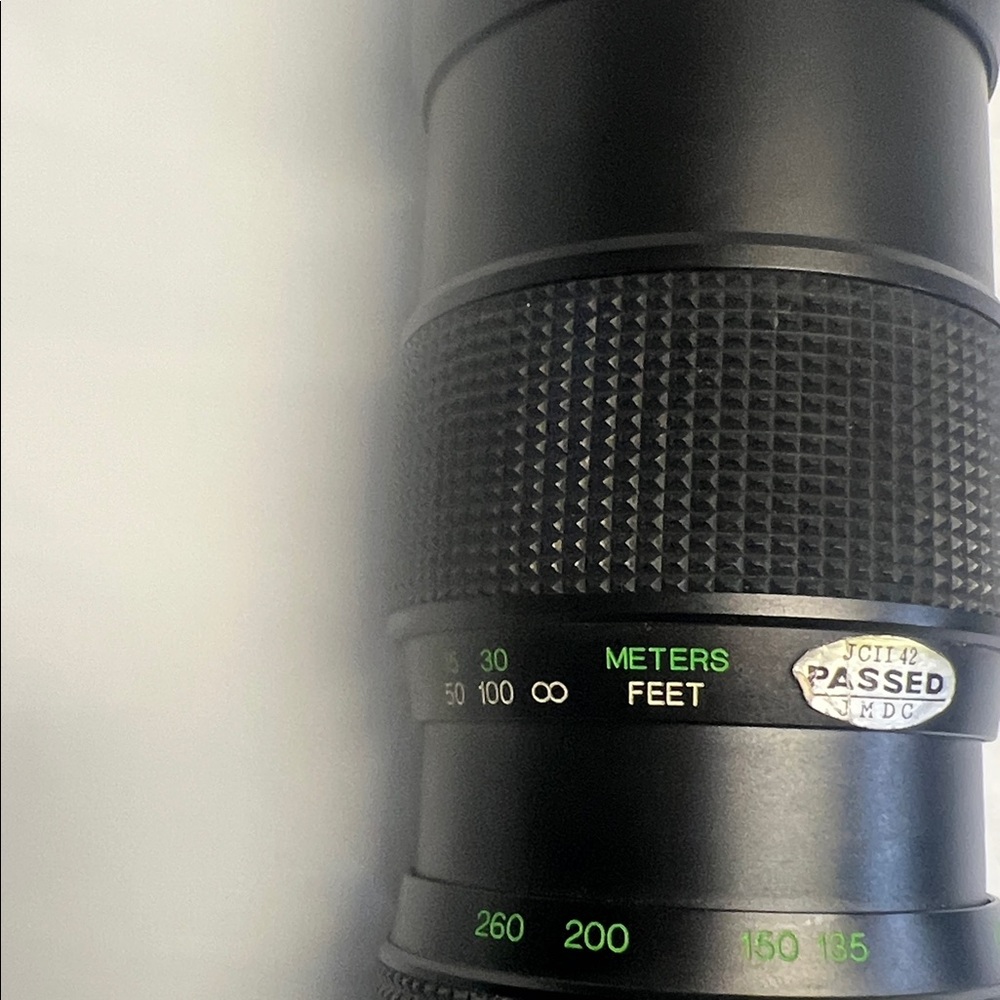 High-Performance Black Camera Lens used - Picture 4 of 5